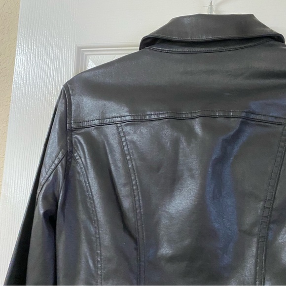 White House Black Market Coated Denim Classic Cropped Faux Leather Jacket Size 4 - Picture 12 of 16